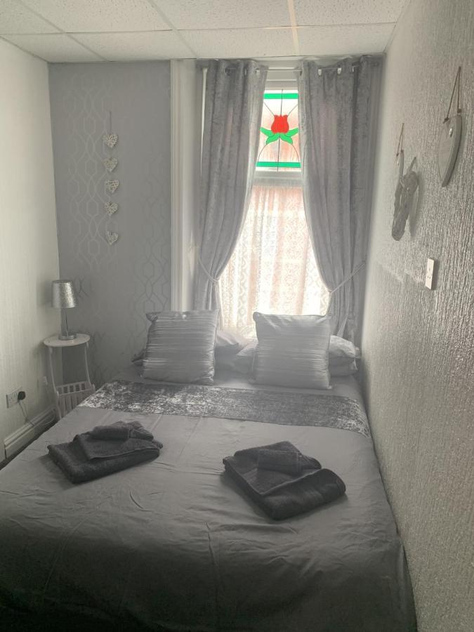 The Butterfly Hotel Group Weekends (Adults Only) Blackpool Bagian luar foto