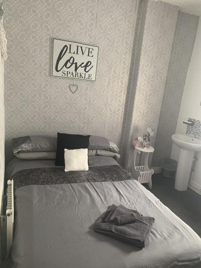 The Butterfly Hotel Group Weekends (Adults Only) Blackpool Bagian luar foto