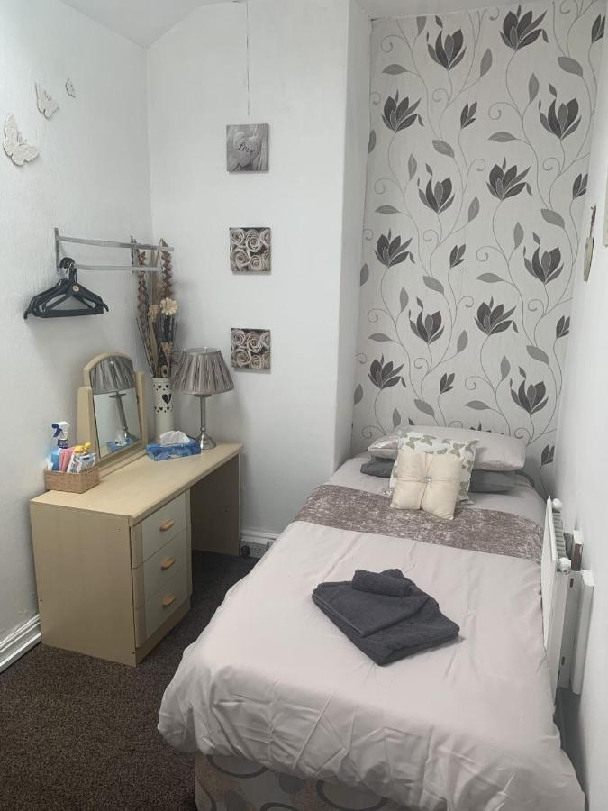 The Butterfly Hotel Group Weekends (Adults Only) Blackpool Bagian luar foto